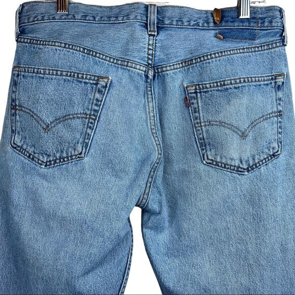 VINTAGE Levi's 501 Regular Straight Leg Jeans in Stonewash Men's 36 W x 34 L - Picture 5 of 8